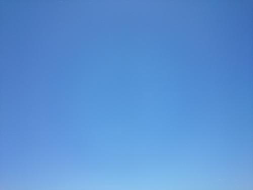 攀牙湾蔚蓝天空